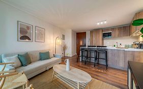 Descubre la Elegancia 2 habitaciones en Las Condes